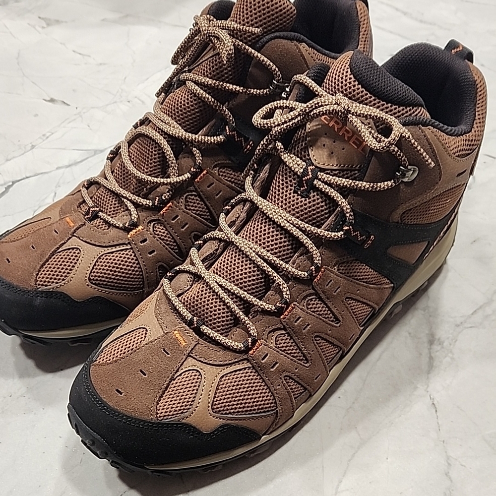 NEW Merrell Brown Hiking Boots with Durable Rubber Sole and Secure Lacing